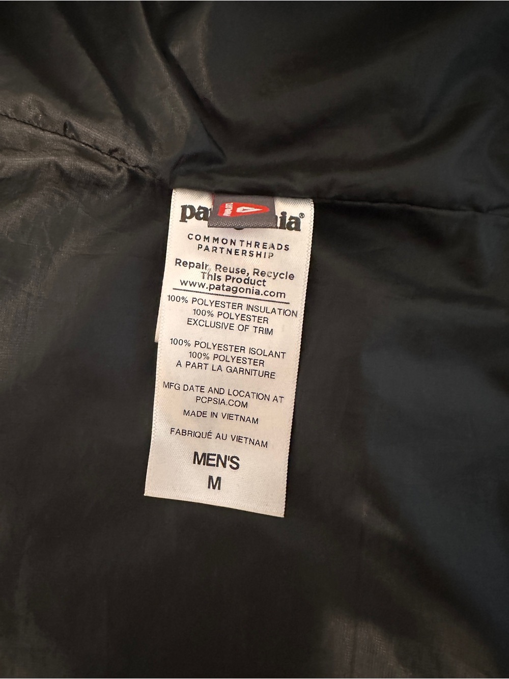 Patagonia Black Quilted Vest with Logo Patch - Picture 6 of 9